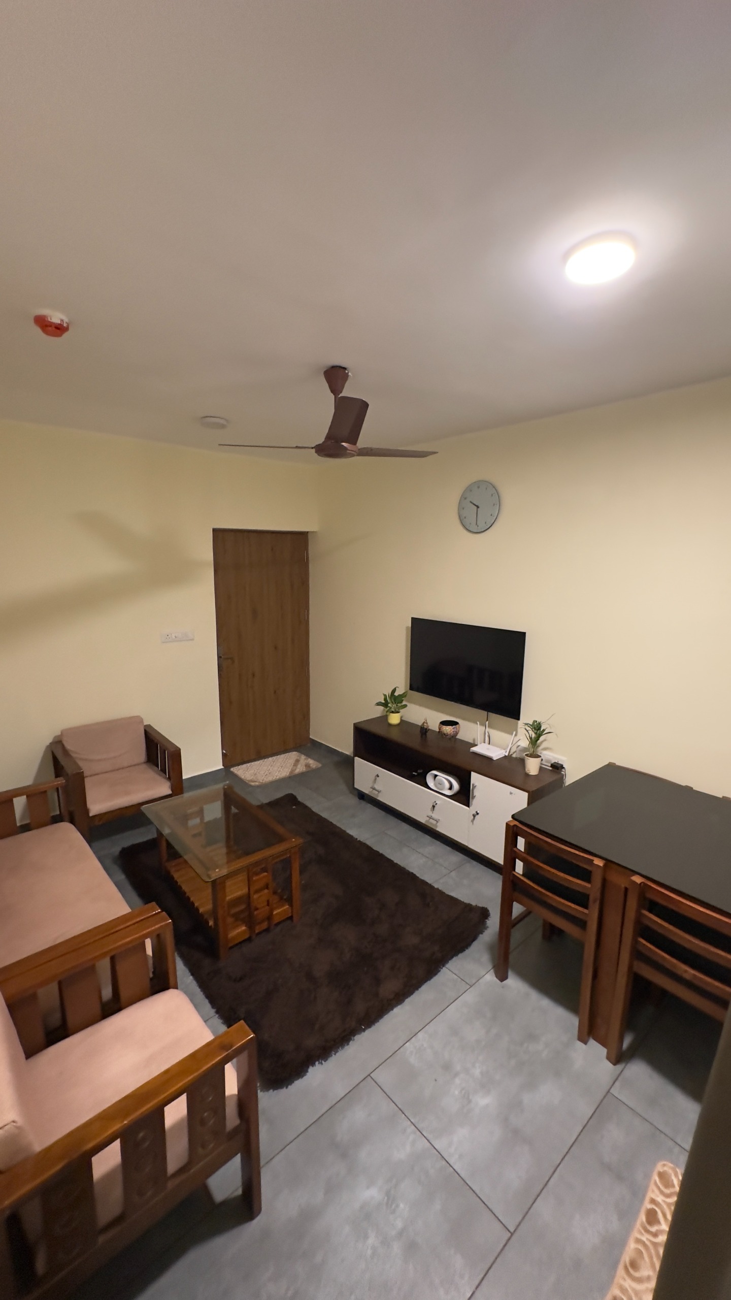 Onira Room